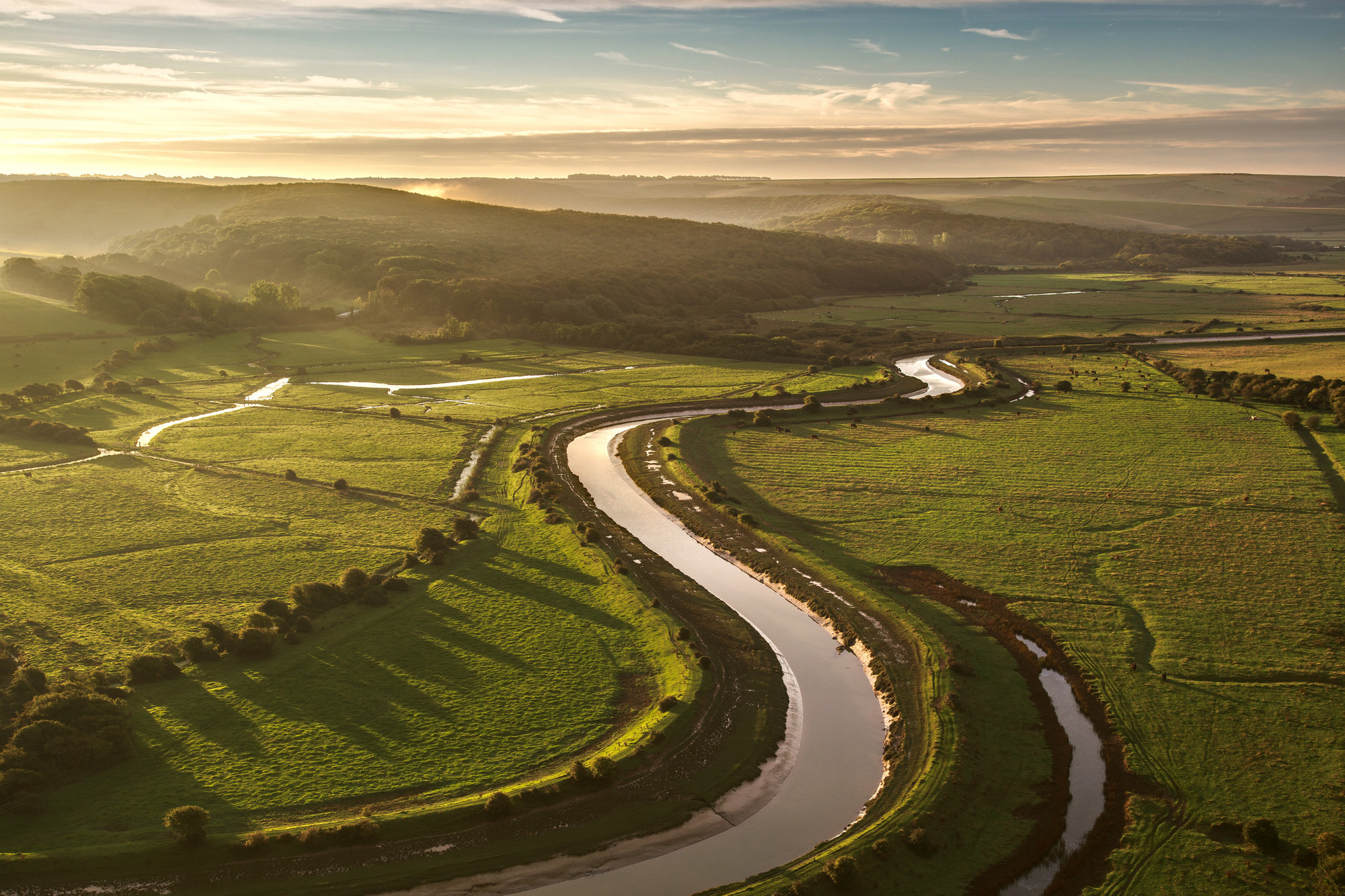 South downs. Саут-Даунс Англия. Саут Даунс Вэй Великобритания. Национального парка Саут-Даунс. Возвышенность Даунс.